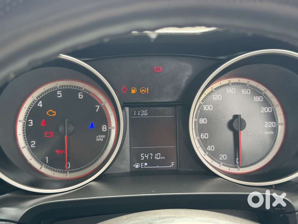 Maruti Suzuki Swift 1.2 Vxi (o), 2022, Petrol