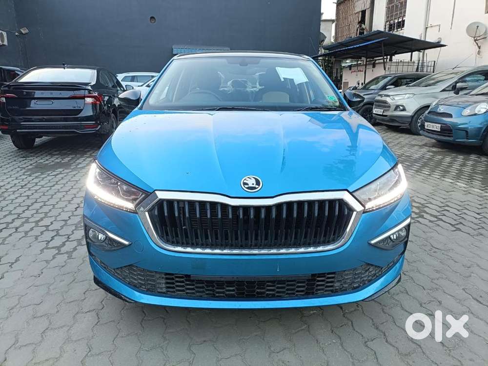 Skoda Slavia 1.0 Tsi Style At, 2023, Petrol