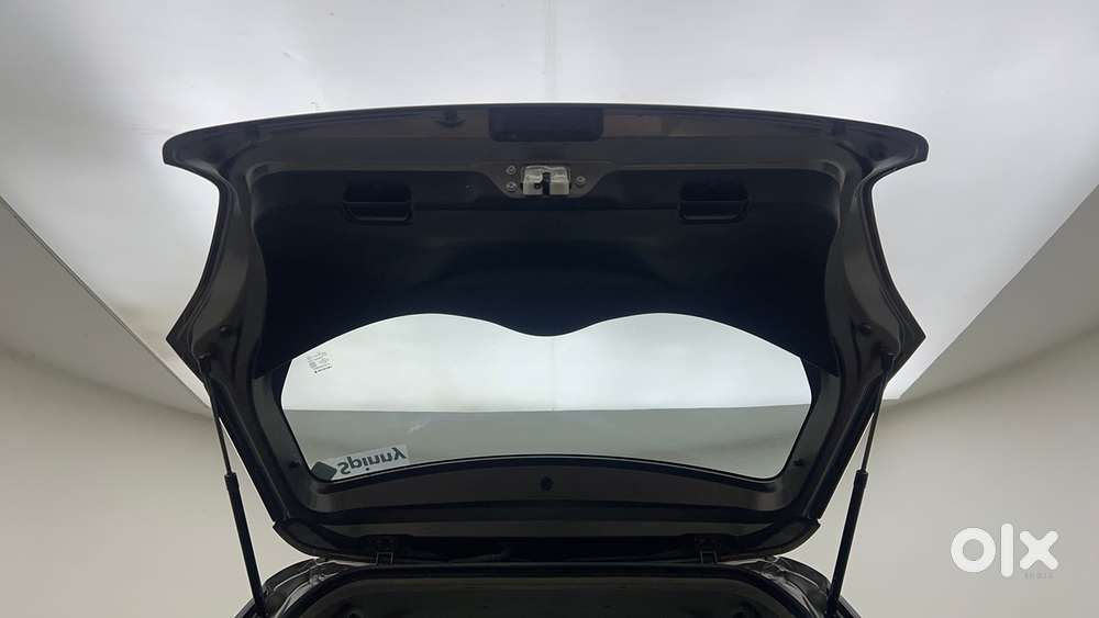 Maruti Suzuki Swift Amt Vvt Vxi, 2022, Petrol