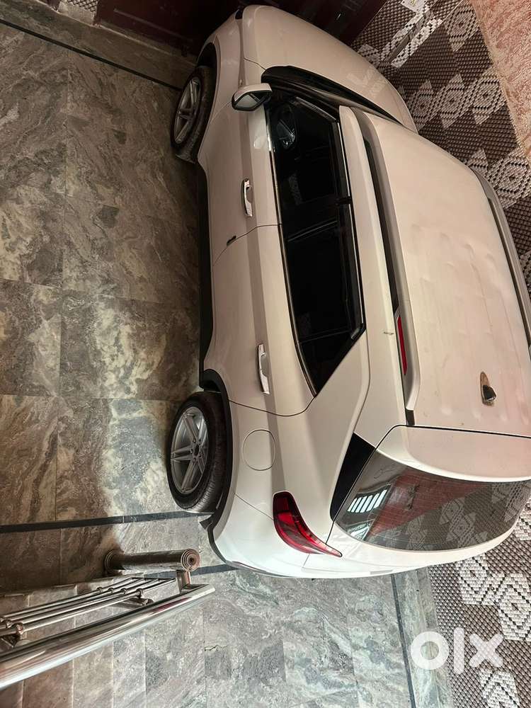 Hyundai Venue Petrol 2021