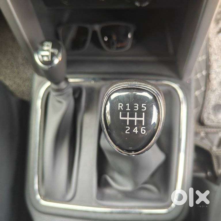 Mahindra Thar Lx Hard Top Petrol Mt 4wd, 2022, Petrol