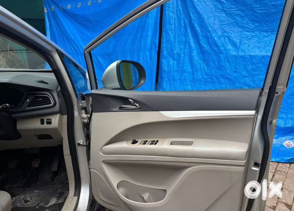 Mahindra Marazzo Diesel 2019