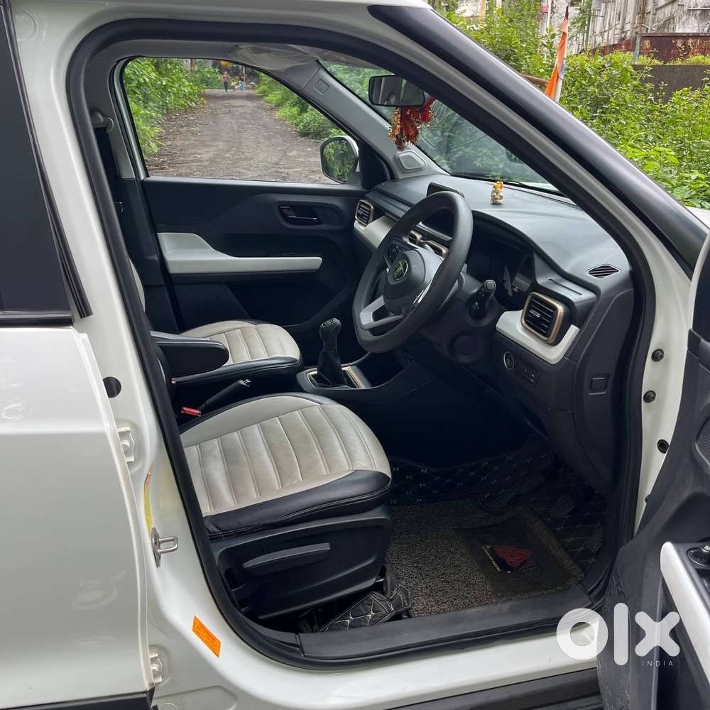 Tata Punch Accomplished Dazzle Sunroof Cng, 2024, Petrol