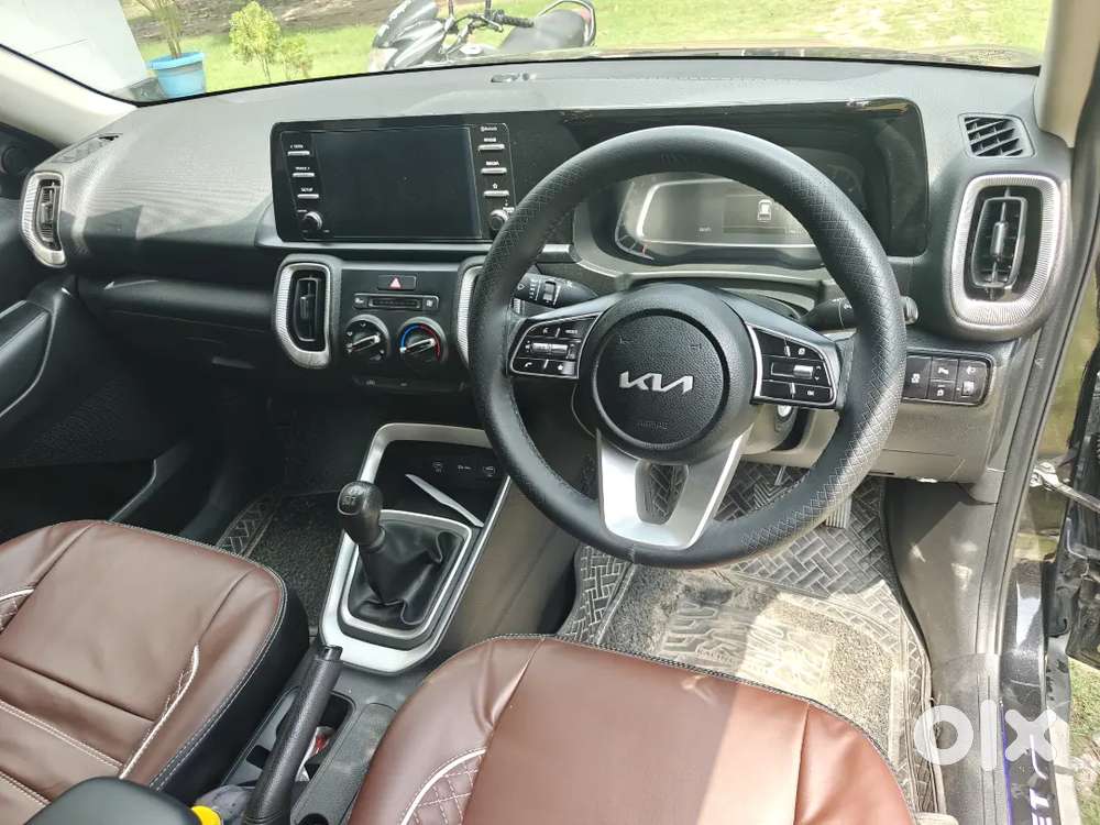 Kia Sonet Htk 2024 Petrol Manual 1st