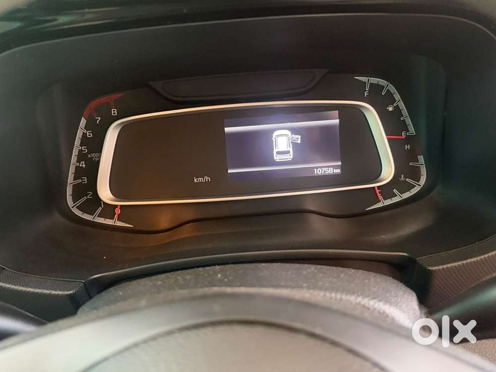 Kia Sonet Petrol 2025