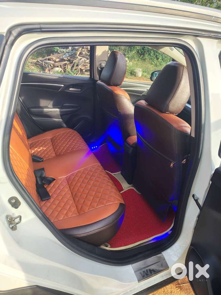 Topend Wr-v 2022 Petrol Good Condition Sunroof Honda Model2022 White