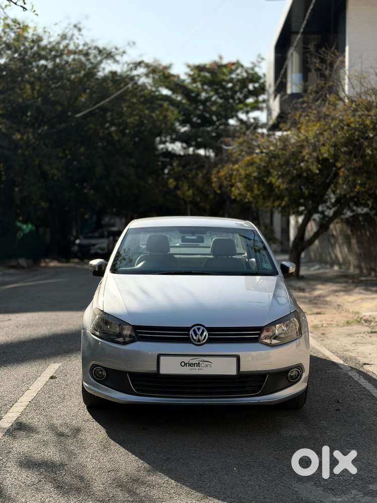 Volkswagen Vento 1.5 Highline Plus At 16 Alloy, 2014, Petrol