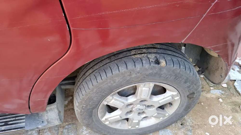 Mahindra Quanto C8 Top Model - Mint Condition - 21+ Mileage