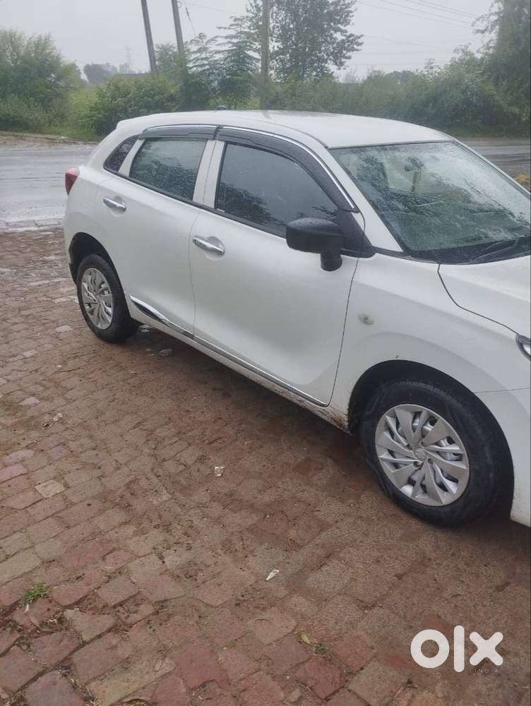 Zeniune Car Single Hand Two Key Available