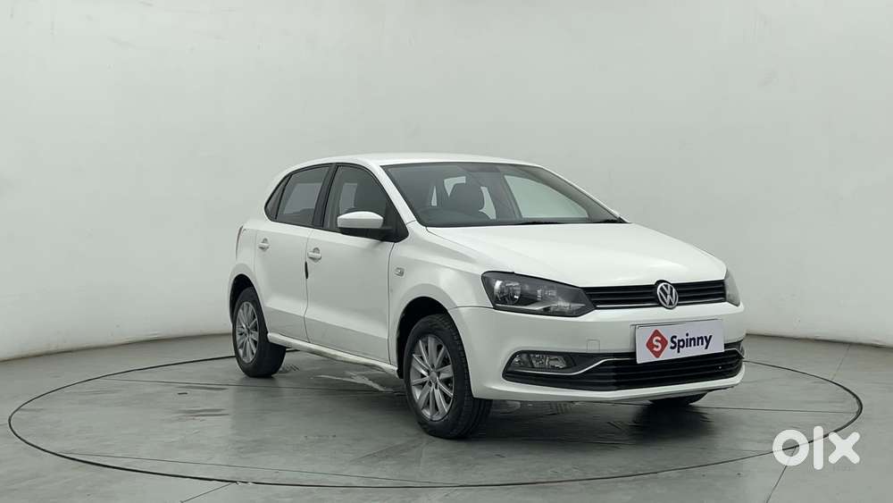 Volkswagen Polo Petrol Highline 1.2l, 2015, Petrol