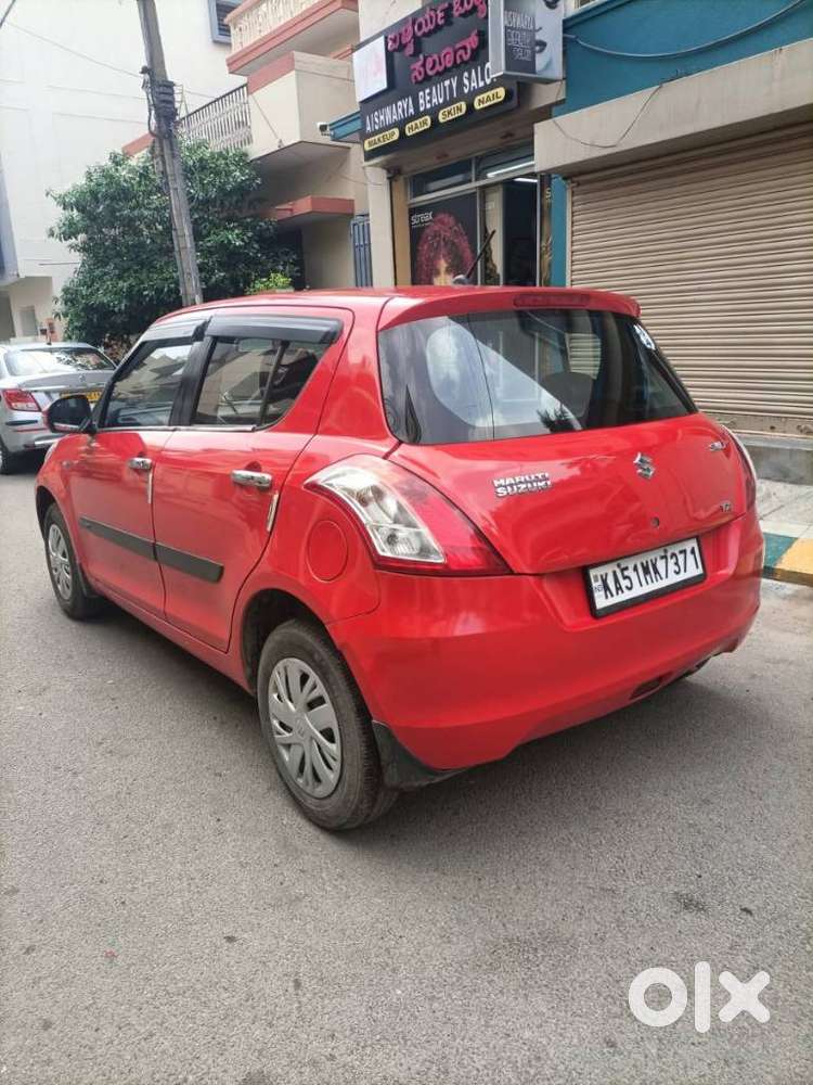 Maruti Suzuki Swift Vxi Optional, 2017, Petrol
