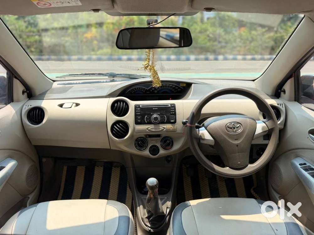 Toyota Etios Liva 2015 Petrol Well Maintained