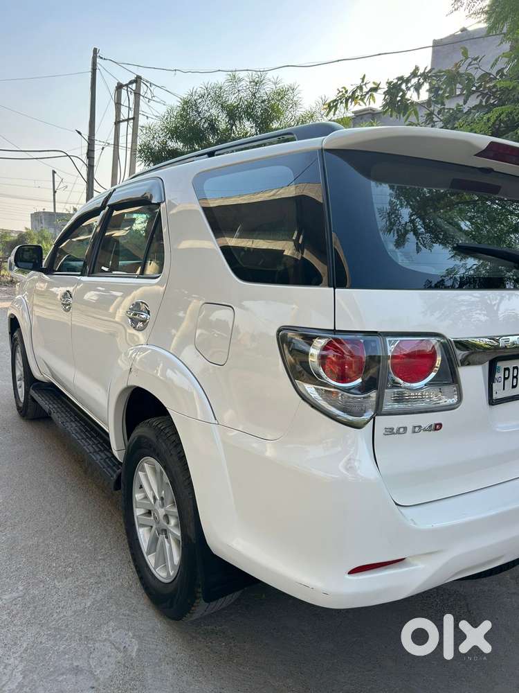 Toyota Fortuner 4x2 At 2.8 Diesel, 2015, Diesel