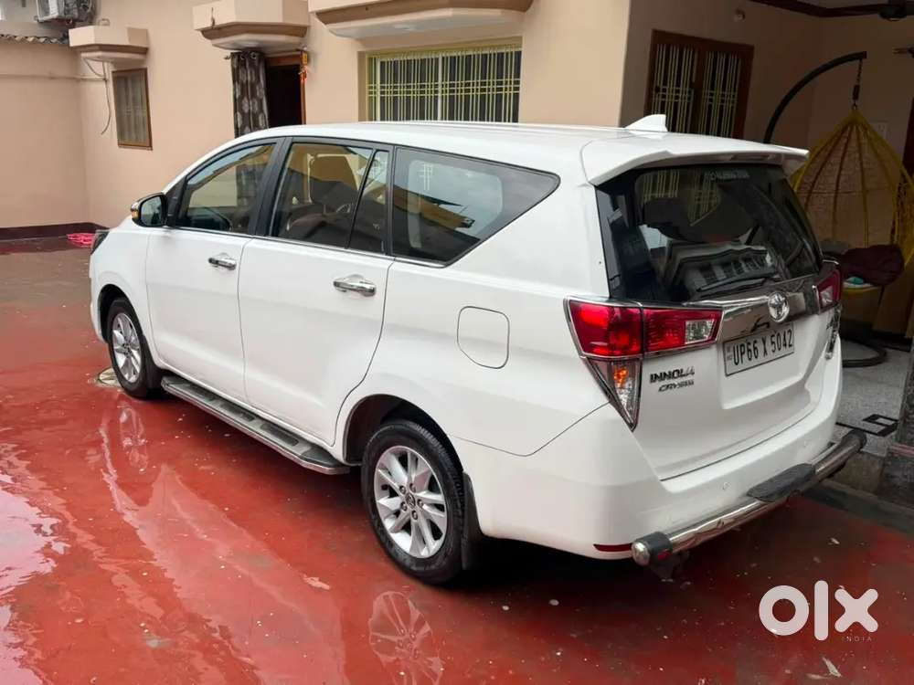 Toyota Innova Crysta Diesel 2.4 Gx 7 Seater
