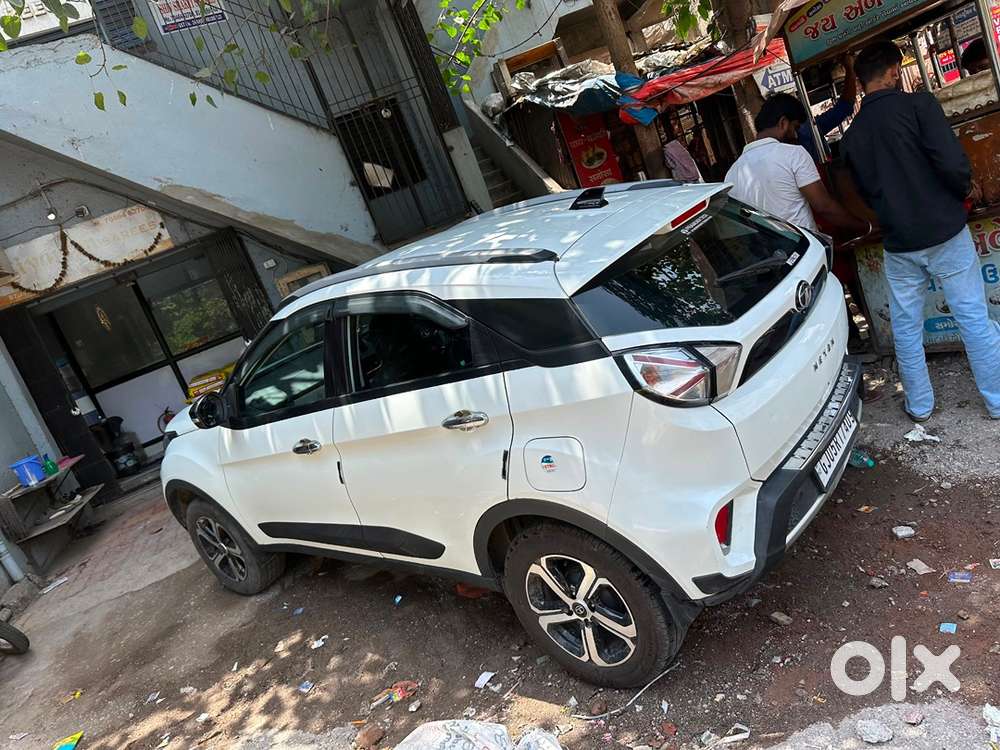 Tata Nexon Petrol 25355 Km Driven