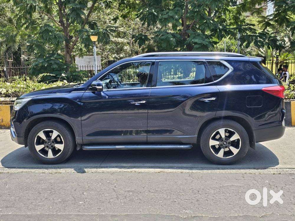 Mahindra Alturas G4 4wd At, 2022, Diesel