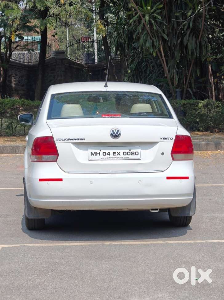 Volkswagen Vento Petrol Highline, 2011, Petrol