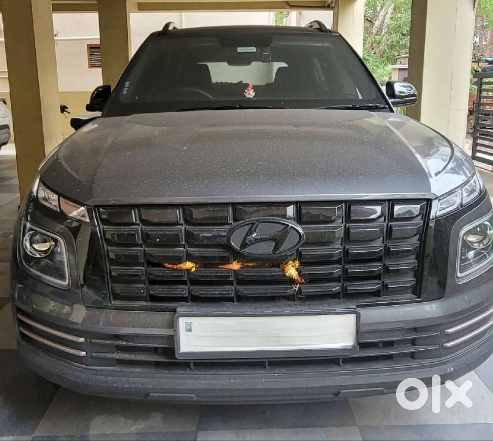 Venue Knight Edition.