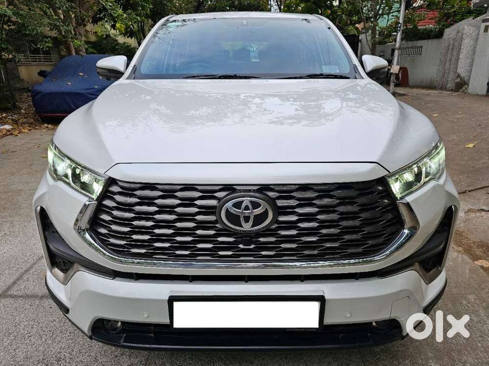Toyota Innova Hycross 2.0 Zx Hybrid 7 Str, 2024, Cng & Hybrids