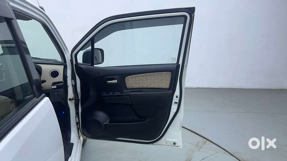 Maruti Suzuki Wagon R Vxi Amt1.2, 2018, Petrol