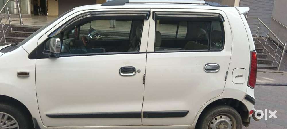 Wagonr (vxi), Price- 225000