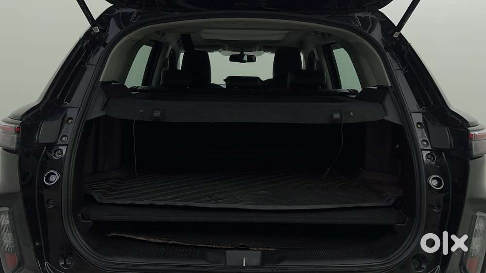 Maruti Suzuki Grand Vitara 1.5 Alpha Plus Intelligent Hybrid Ecvt, 2..