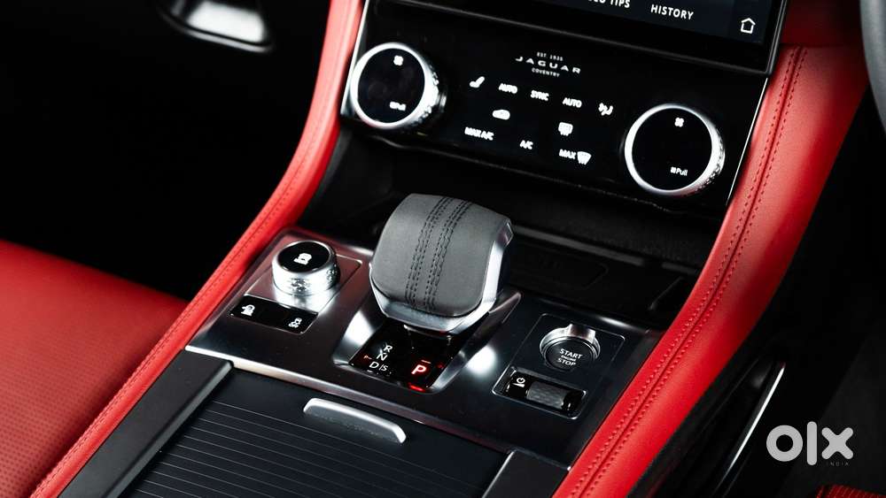 Jaguar F-pace 2.0 R Dynamic S, 2025, Petrol