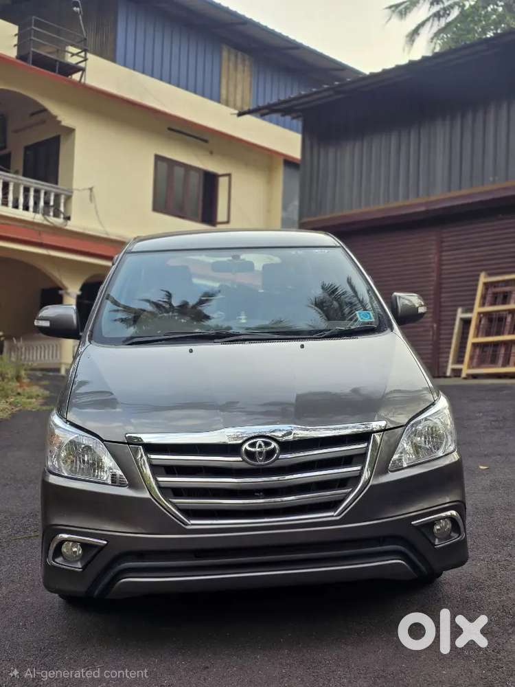 Toyota Innova 2014 Diesel Well Maintained Orginal Kerala Grey Colour