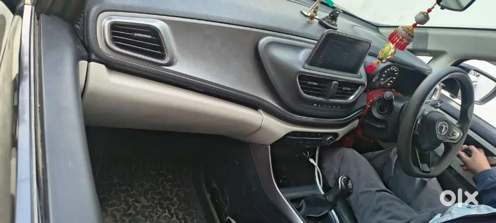 Tata Altroz 2023 Diesel 71000 Km Driven
