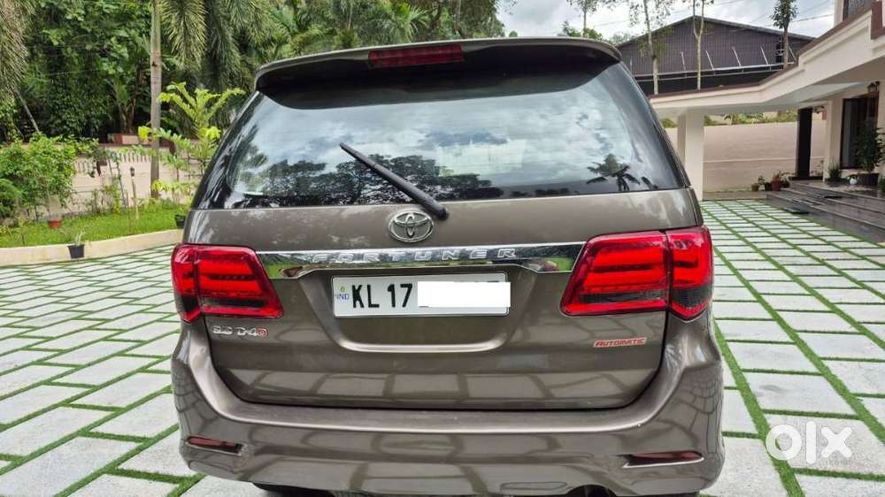 Toyota Fortuner 2015 Diesel 103000 Km Driven