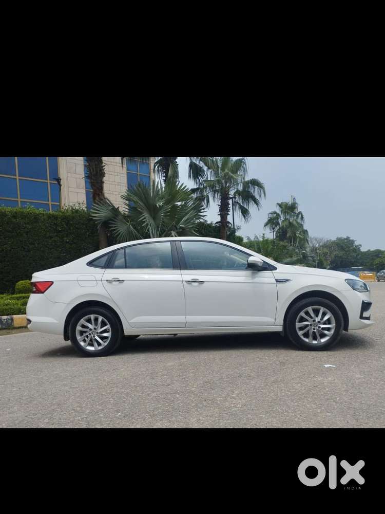 Skoda Slavia 1.0 Ambition Tsi, 2023, Petrol