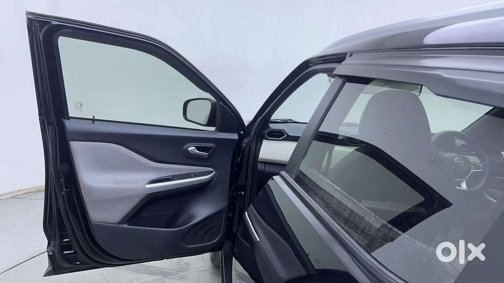 Nissan Magnite 1.0 Xv, 2024, Petrol