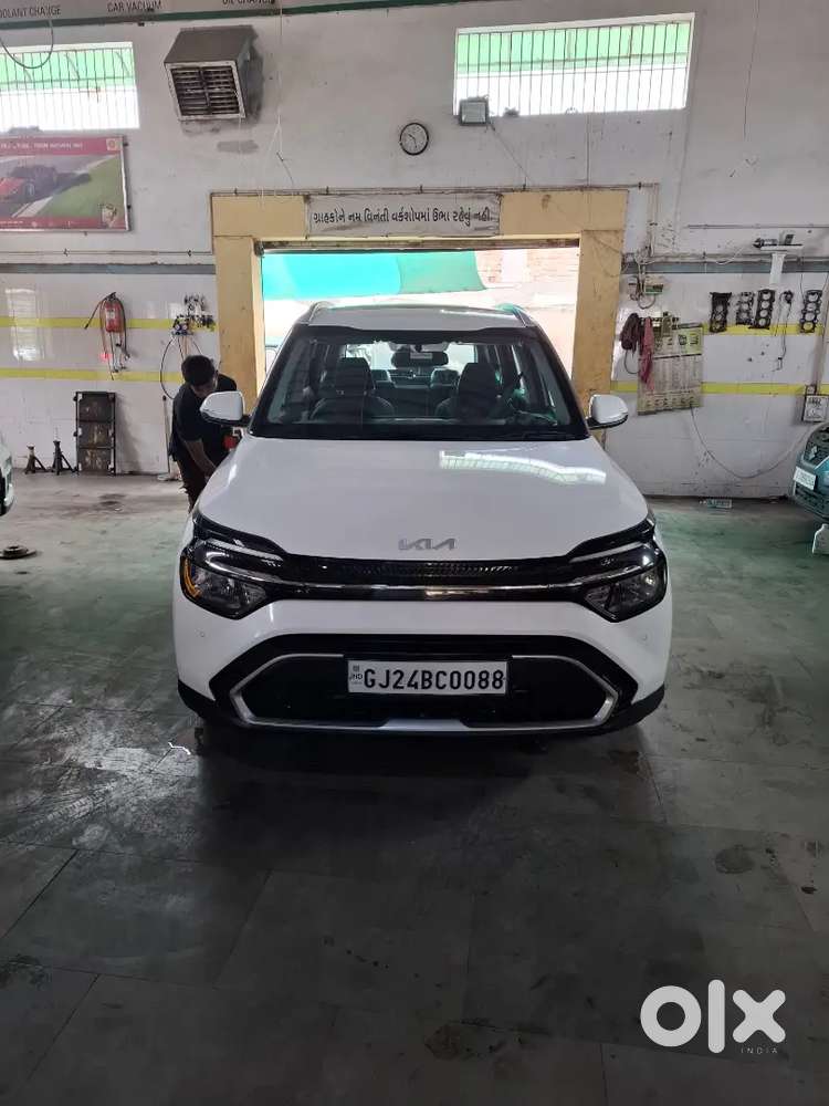 Kia Carens 2024 Diesel 23500 Km Driven