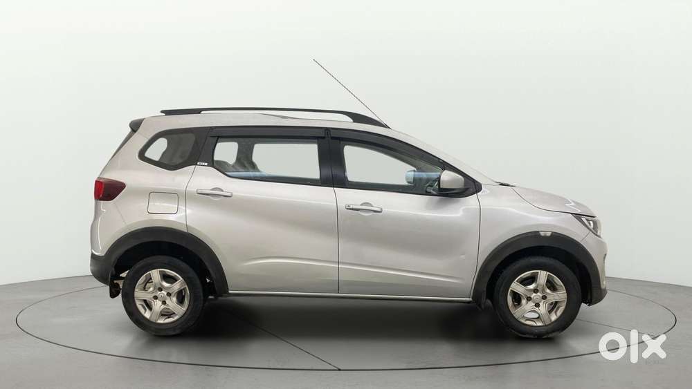 Renault Triber Rxz, 2019, Petrol