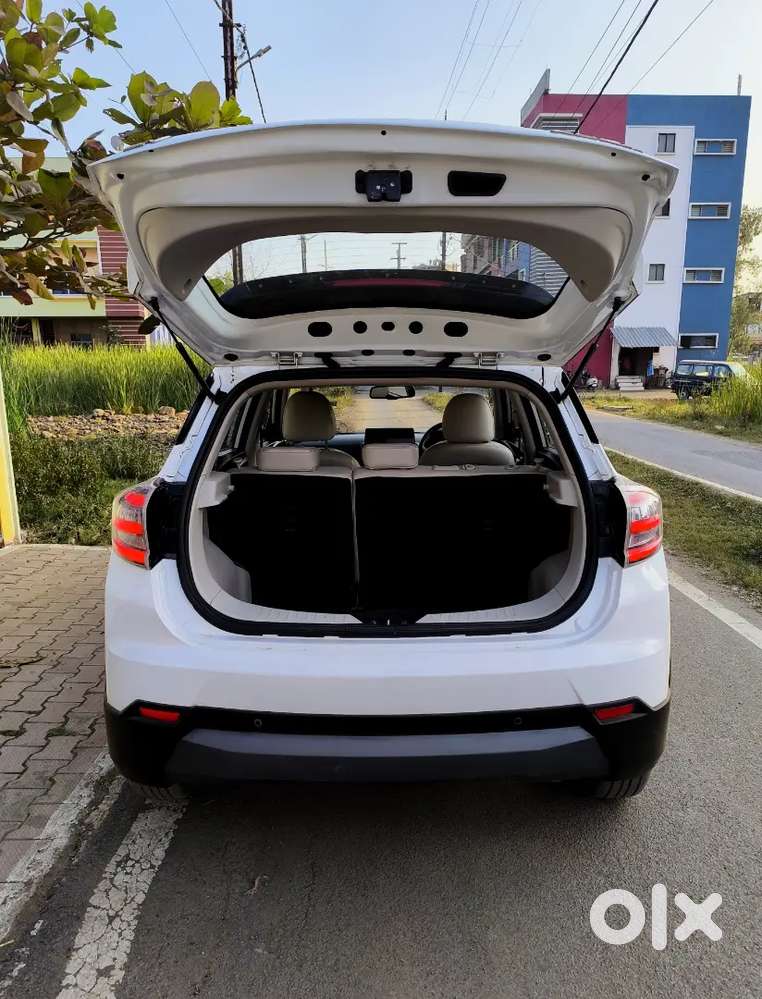 Mahindra Xuv400 Ev 2024  New Condition Range 450 Urgent Sell Book New