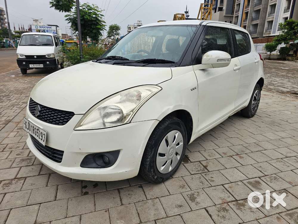 Maruti Suzuki Swift Vxi + Manual, 2014, Cng & Hybrids