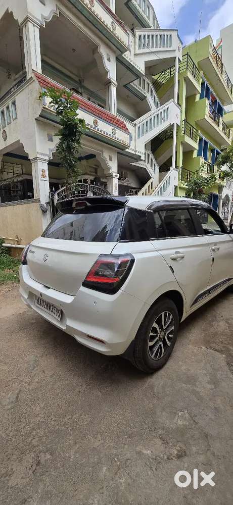 Maruti Suzuki Swift Vxi 2025