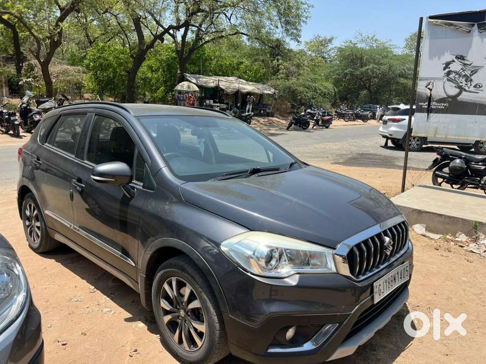 Maruti Suzuki S-cross 2020 Petrol Well Maintained
