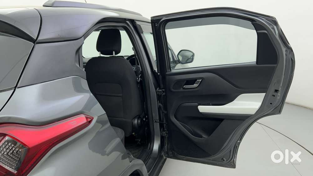 Tata Punch 1.2 Revotron Creative Amt Dual Tone, 2022, Petrol