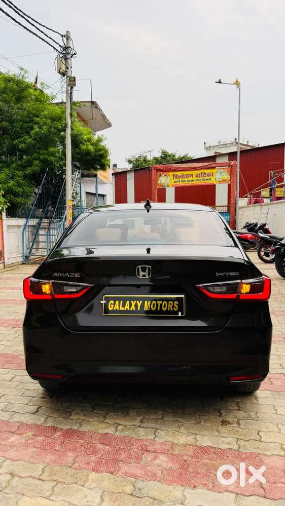 Honda Amaze 2nd Gen Vx, 2025, Petrol