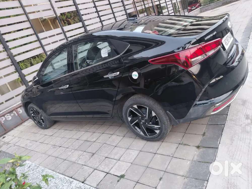 Hyundai Verna 2022 Petrol 17500 Km Driven