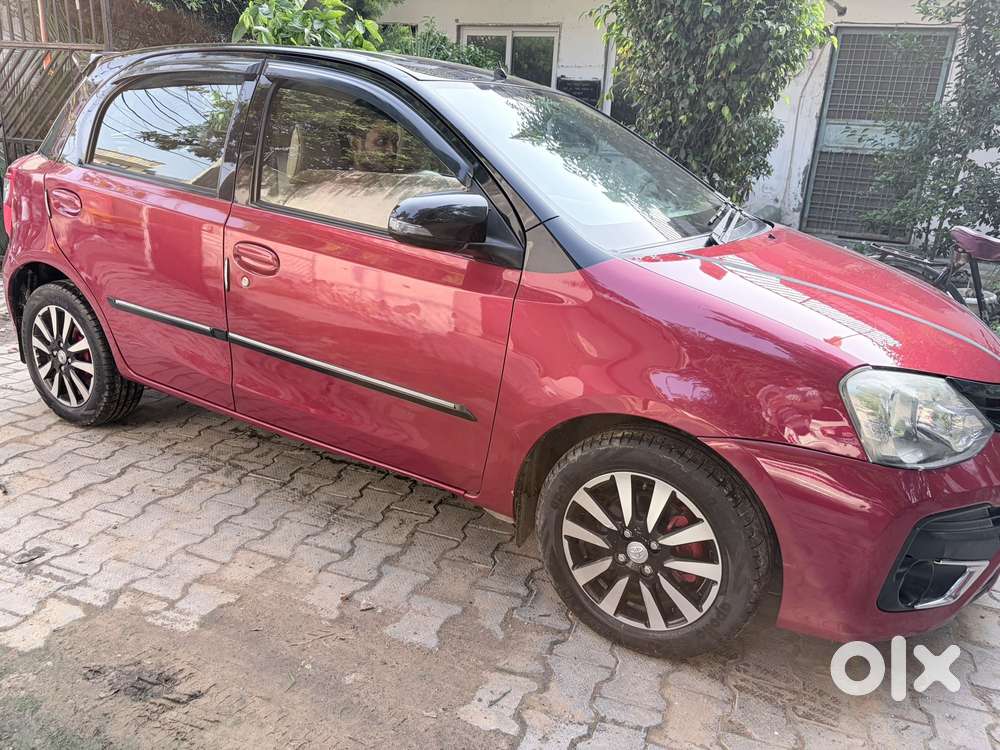 Toyota Etios Liva 1.2 Vx Dual Tone, 2019, Petrol