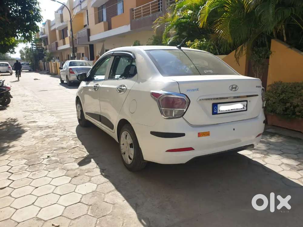 Hyundai Xcent 2016 Diesel Well Maintained