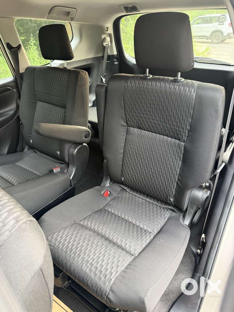 Toyota Innova Crysta, 2020, Diesel