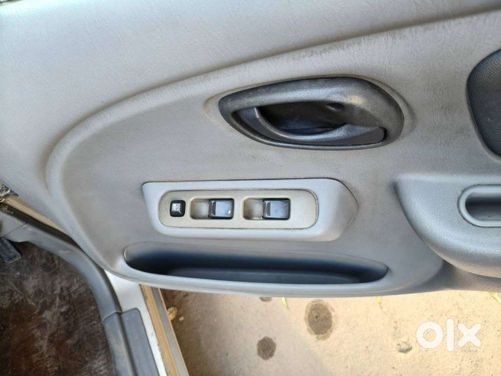 Maruti Suzuki Alto K10 2010-2014 Vxi, 2011, Petrol