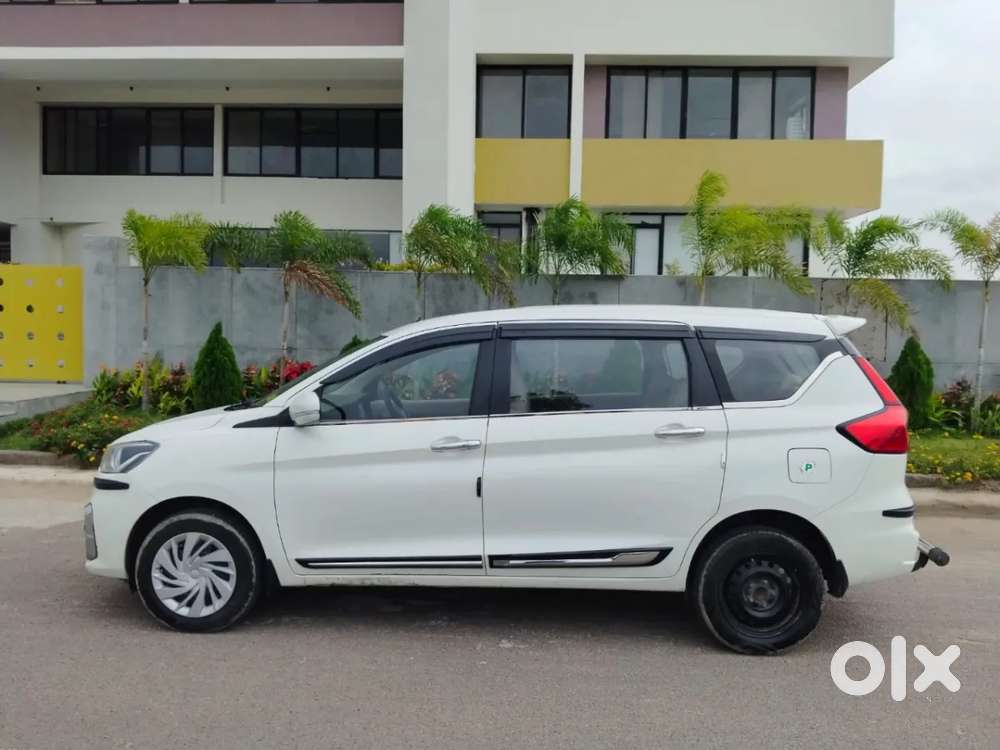 Maruti Suzuki Ertiga 1.5 Vxi, 2023, Petrol