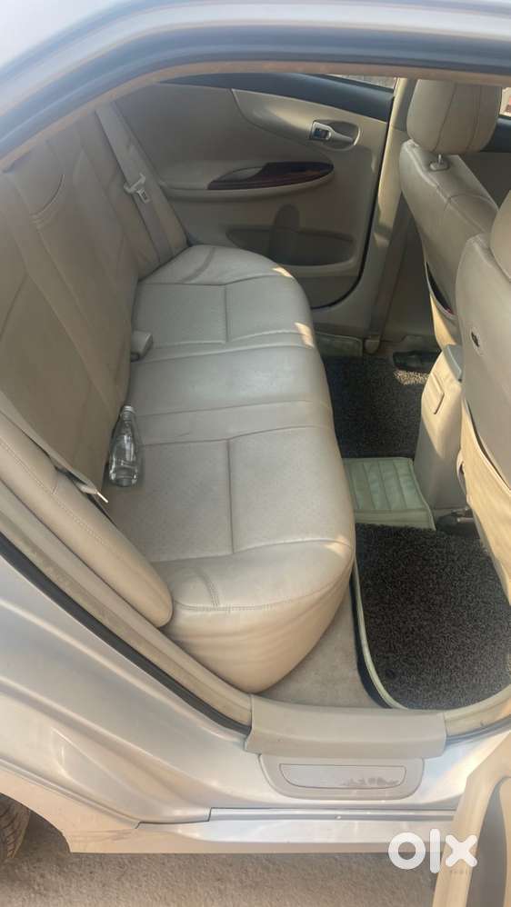 Toyota Corolla 2012 Petrol Well Maintained