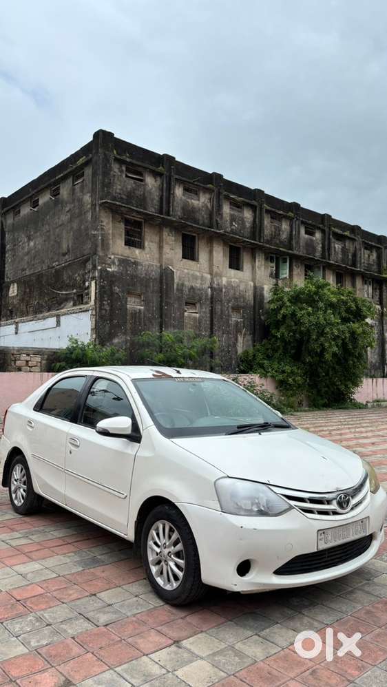 Toyota Etios 2013 Petrol