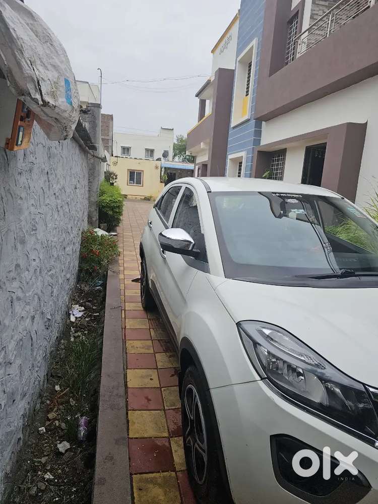 Tata Nexon 2018 Diesel Well Maintained With Company Service History
