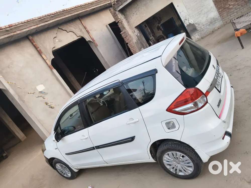 Maruti Suzuki Ertiga 2016 Diesel 165000 Km Driven